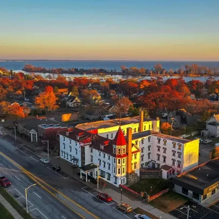 Historical Hotel - House Of Ludington Escanaba Exterior foto
