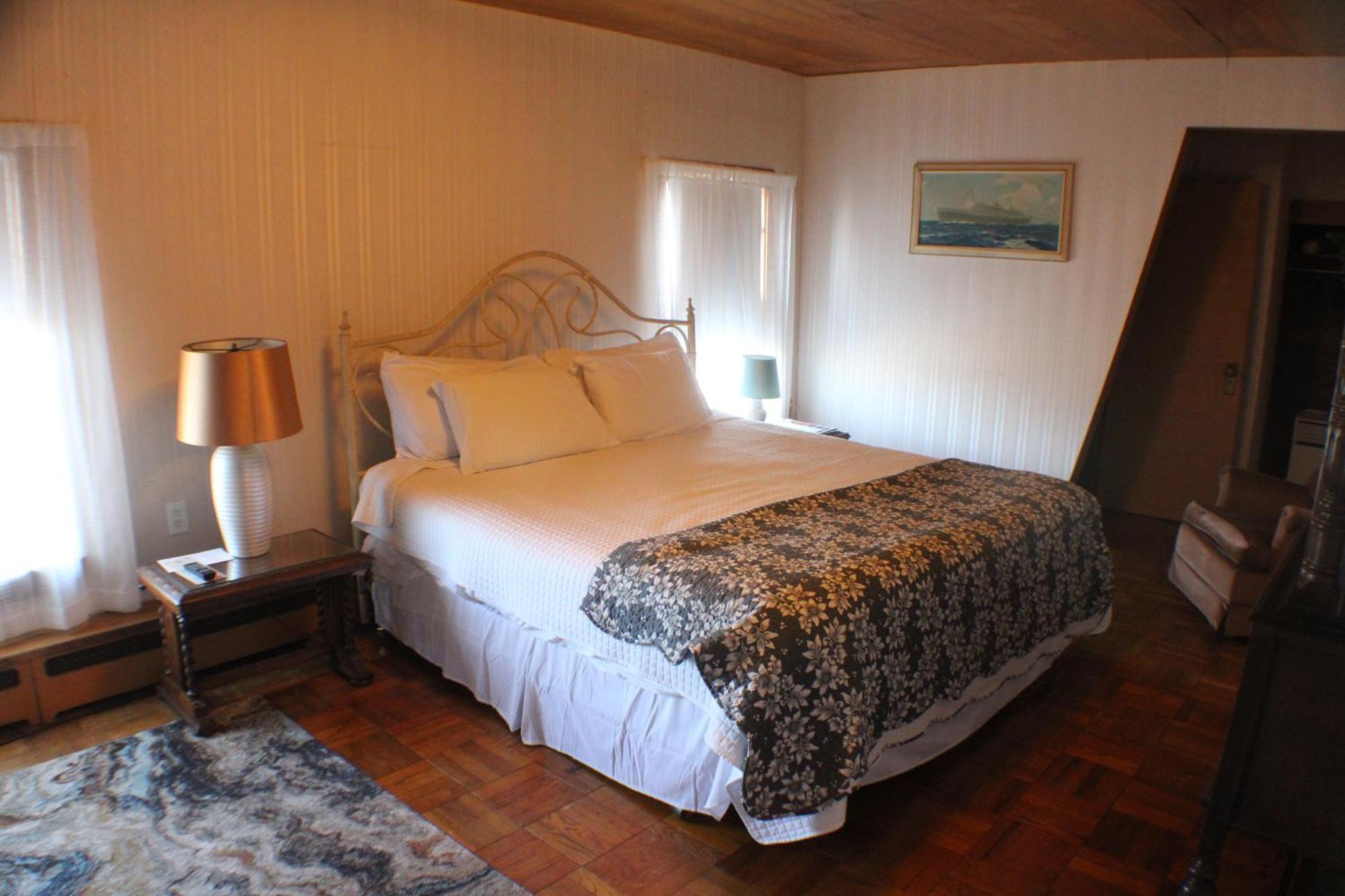 Historical - House Of Ludington Hotel